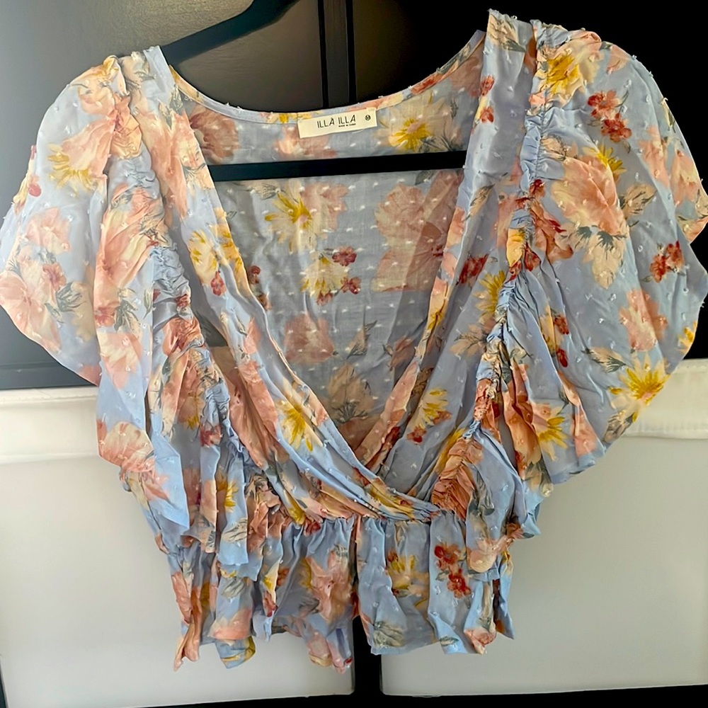 Ruffle sleeve, deep V, crop top! Super light weight and cute for summer!!